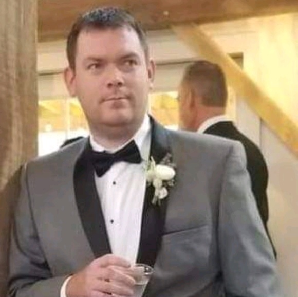 Meet your Posher, Eric - Picture 1 of 1